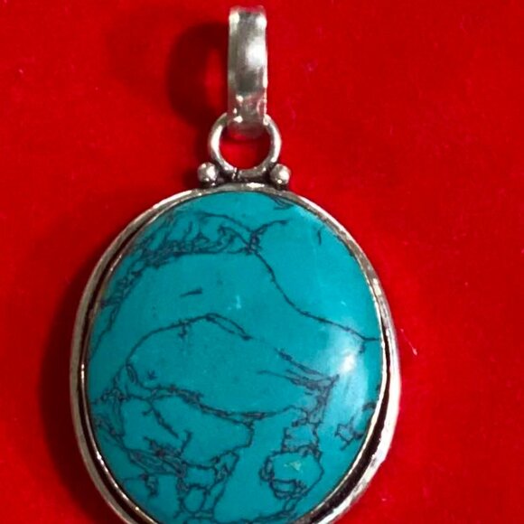 Exquisite Natural Handmade Large Turquoise Gemstone Pendant Men/Women. - Picture 3 of 5